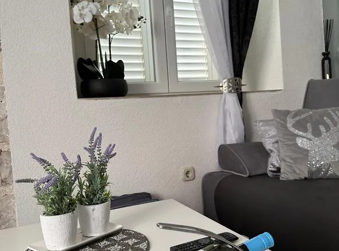 Cherry Luxury Apartment *