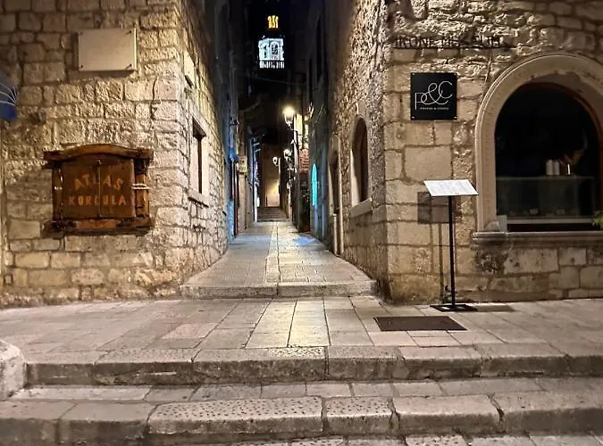 Cherry Luxury Apartment